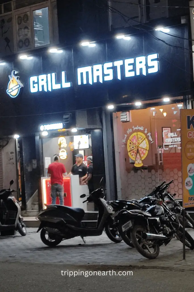 fast food restaurants in model town Yamunanagar grill masters
