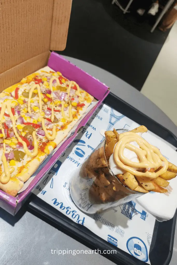 fast food restaurants in model town Yamunanagar pizza and fries from uncle jacks