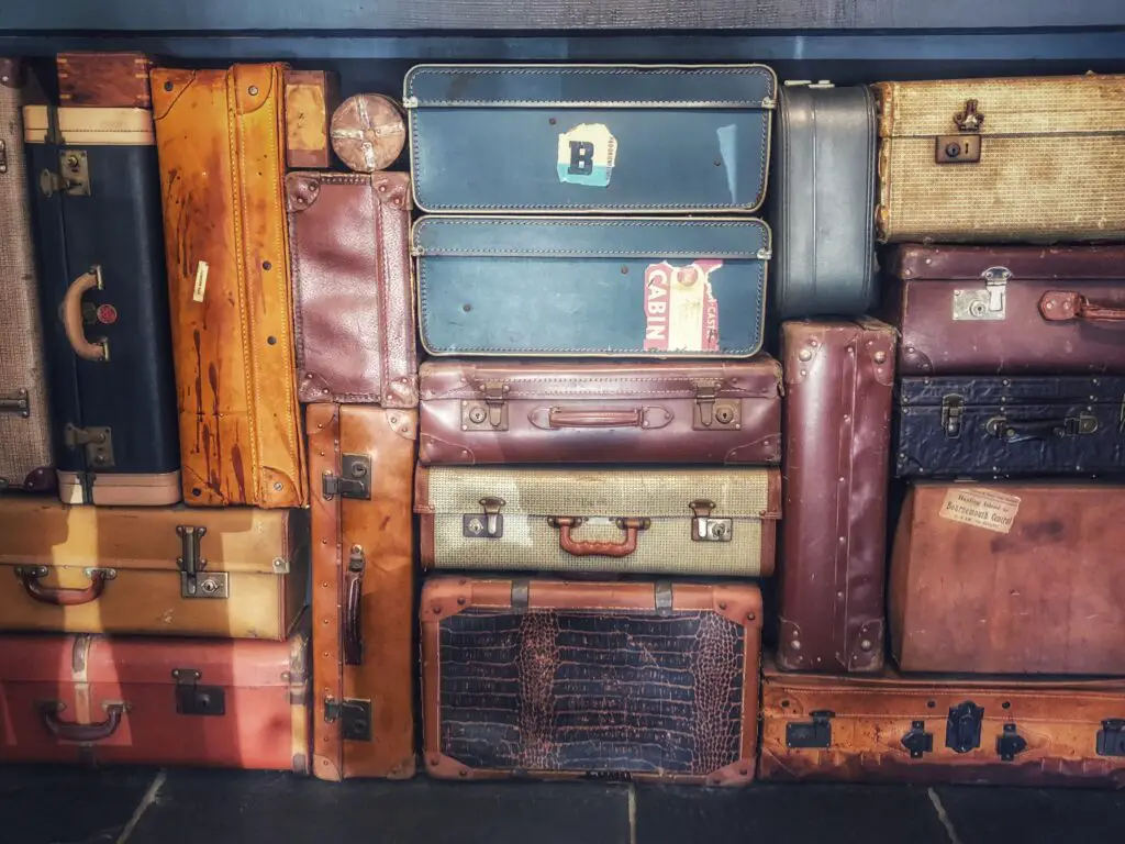 Tips to Pack Your Luggage Efficiently a lot of suitcases