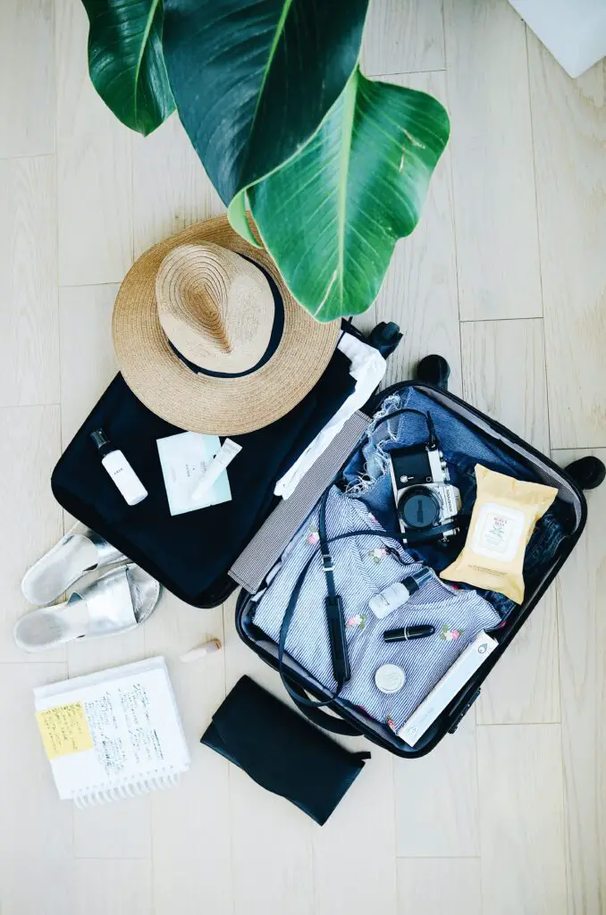 Tips to Pack Your Luggage Efficiently clothes in a suitcase