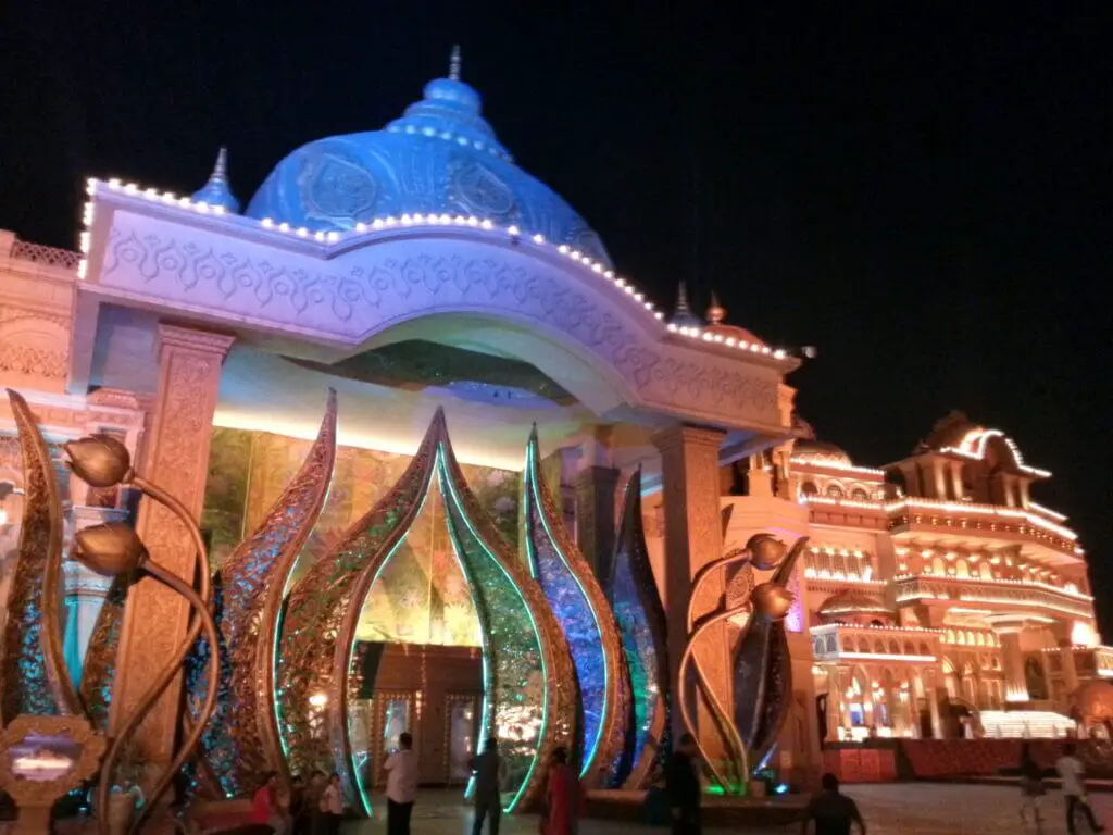 Things to do in Gurugram kingdom of dreams auditorium entry gate