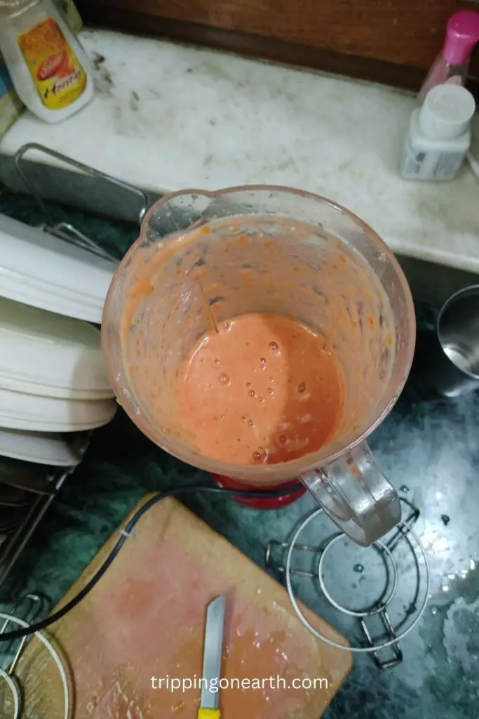 red sauce pasta, tomato puree