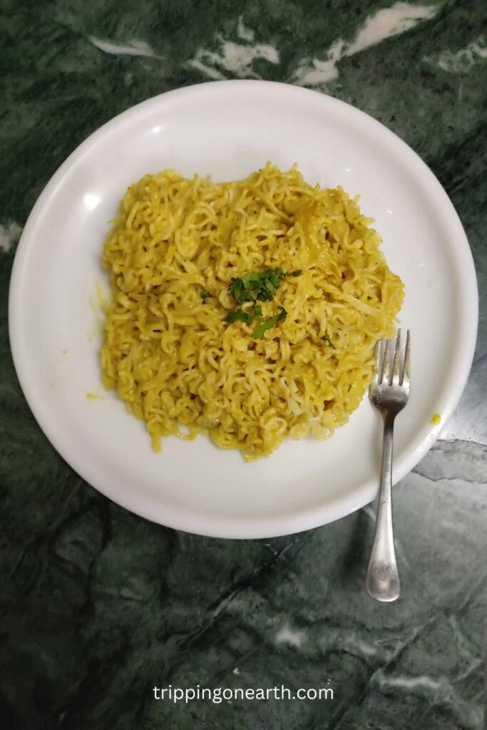 maggi white sauce pasta on a plate