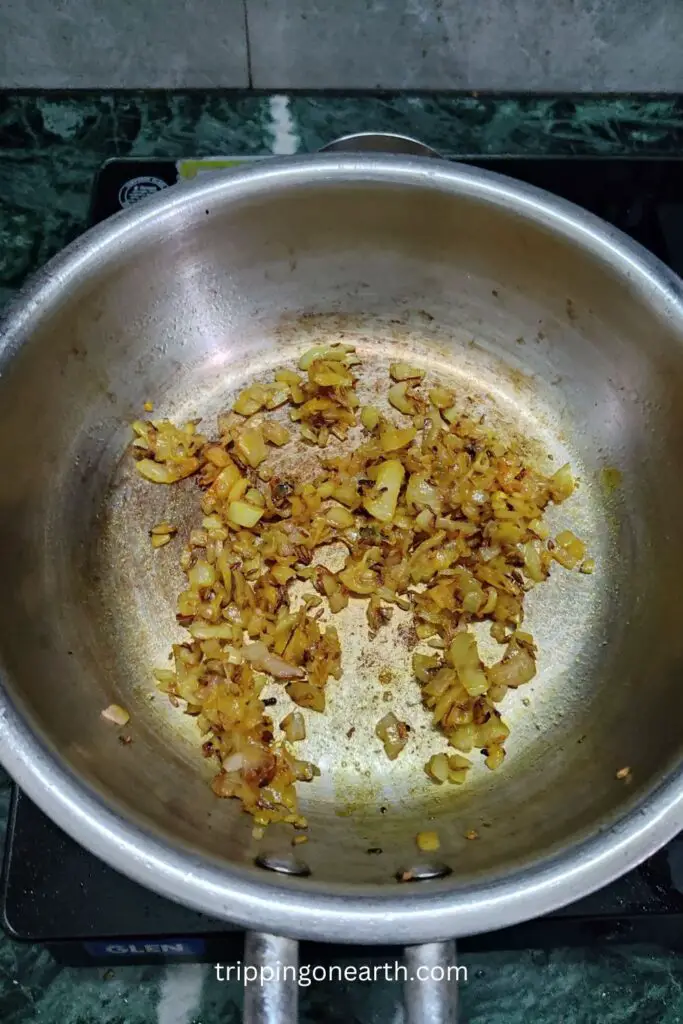 well mixed onions and spices