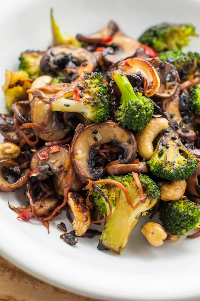 vegan recipes for fall: broccoli and mushroom stir-fry