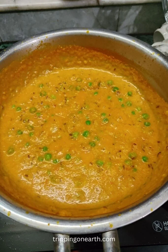 green peas in the gravy
