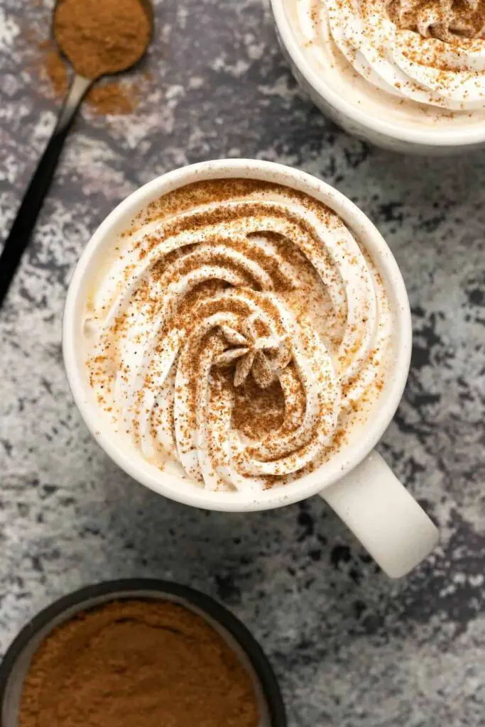 vegan fall recipes: vegan pumpkin spice latte