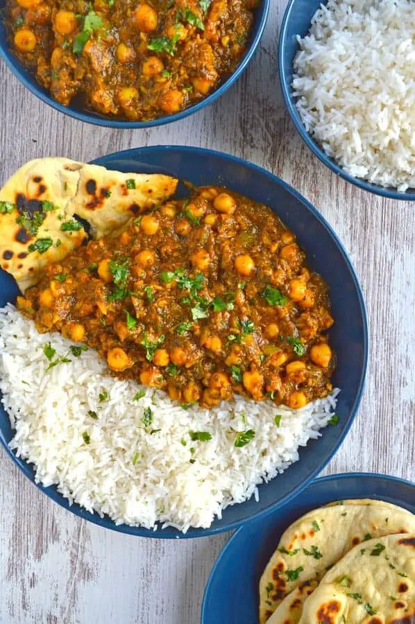 quick indian dinner recipes: Chickpea Spinach Curry