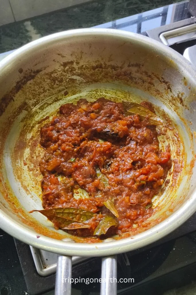 oil separated from onion tomato mixture