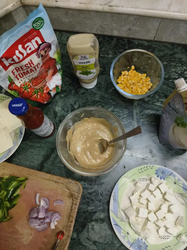 all the sauces and mayonnaise mixed up