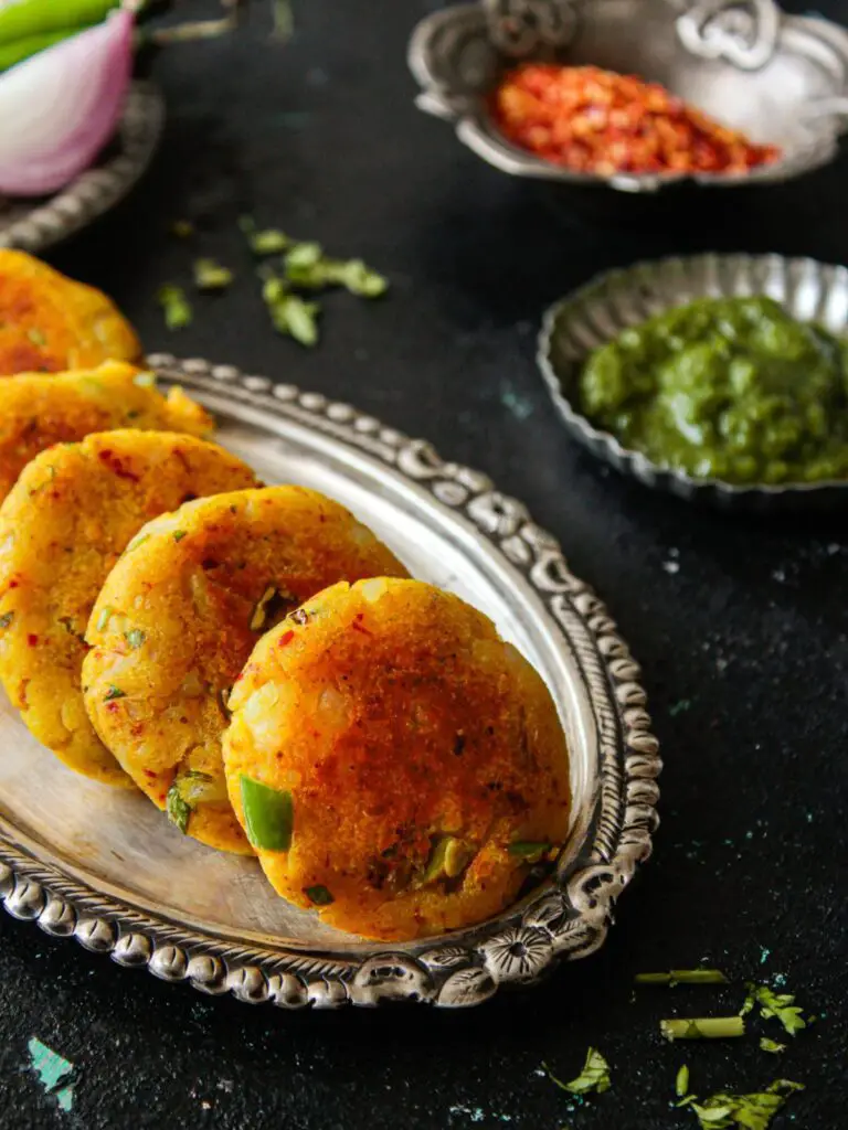winter vegetarian recipes Indian: Aloo Tikki