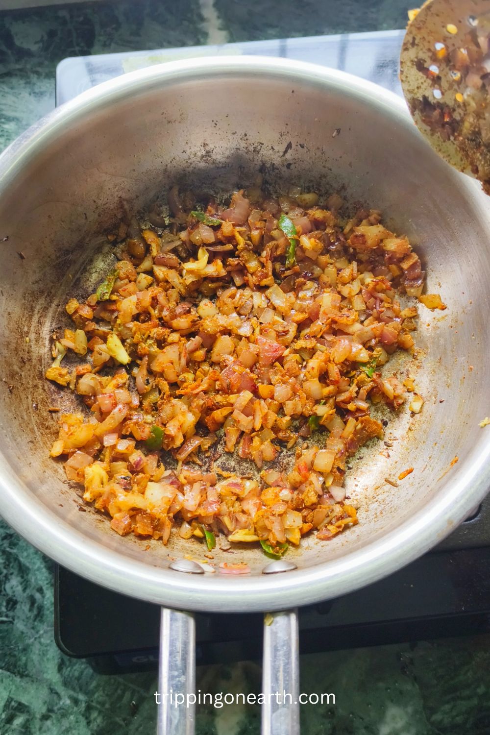 Cauliflower and Mushroom Recipe ( Easy Indian-Style Curry ) - Tripping