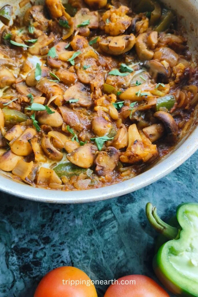cauliflower and mushroom curry