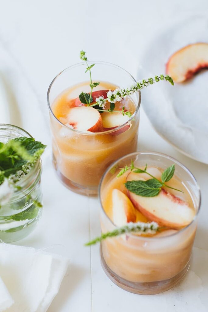 White Peaches Recipes: 5-Minute White Peach Margaritas