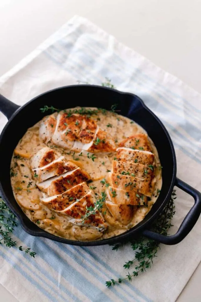 White Peach Recipes: One Skillet Creamy Peach Chicken