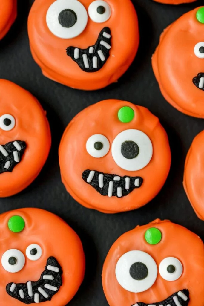 Halloween Oreo Cookies