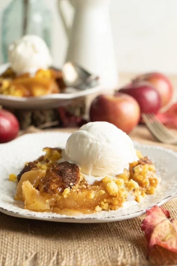 Crockpot Apple Caramel Dump Cake