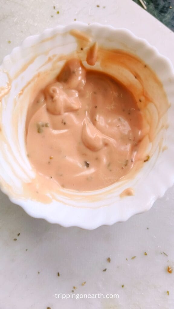 Tater tot dipping sauce