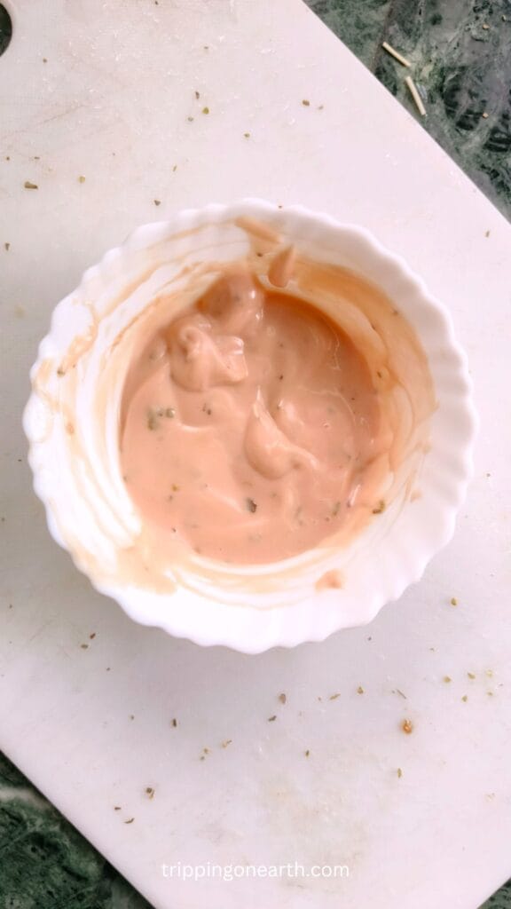 Tater tot dipping sauce