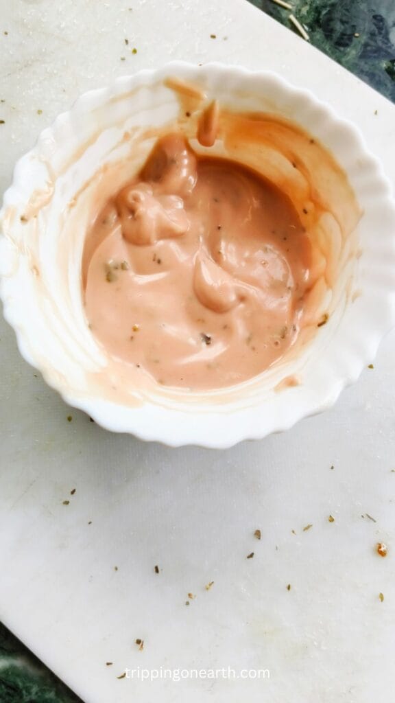 Tater tot dipping sauce